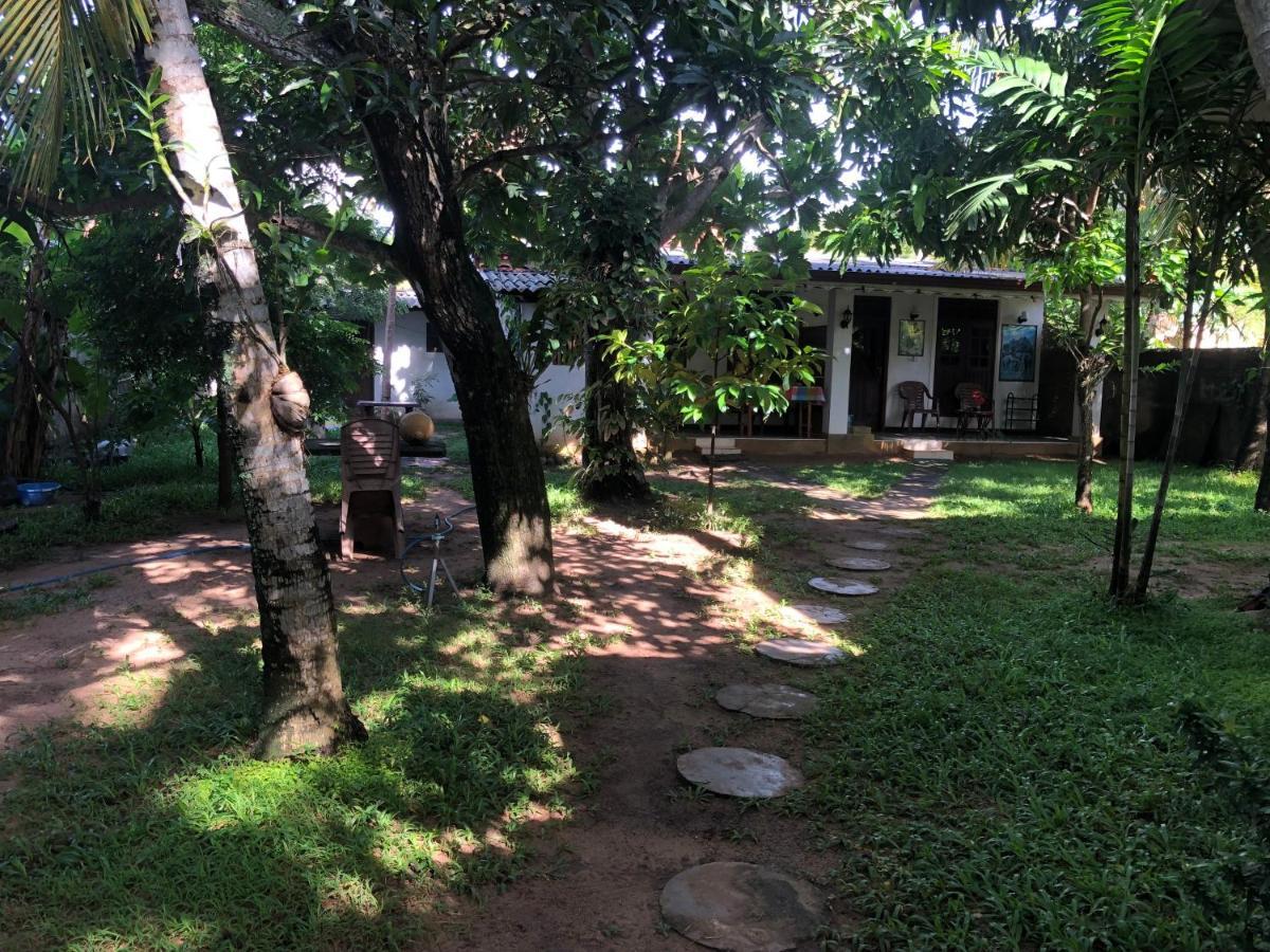 Sylvester Villa Hostel Negombo Eksteriør bilde