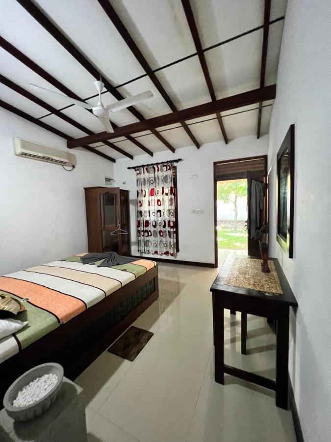 Sylvester Villa Hostel Negombo Eksteriør bilde